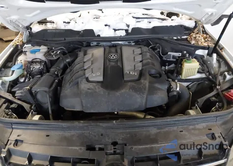 2013 Volkswagen Touareg Tdi Lux z USA, uszkodzony, nr VIN WVGEP9BP3DD011102